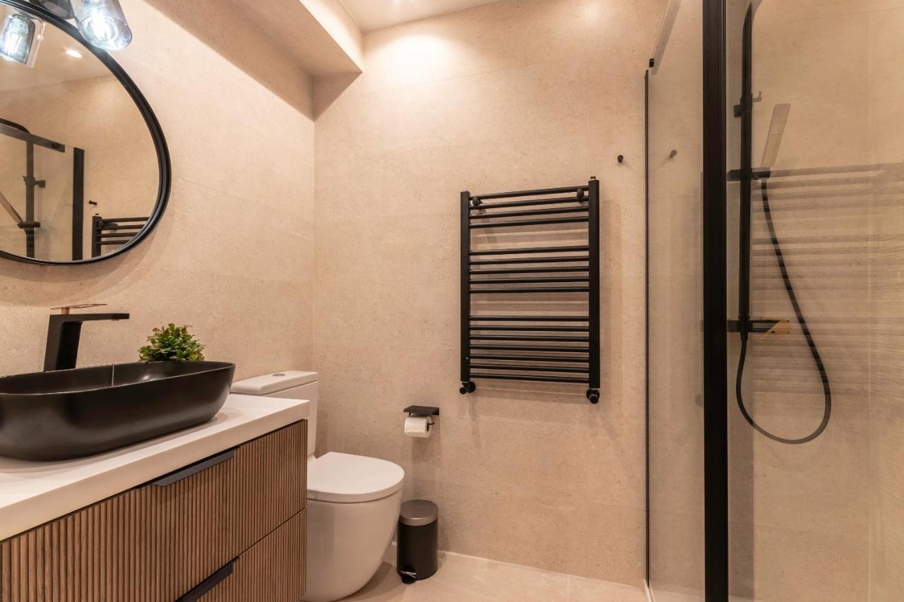 New! Lovely 4-Bedroom Loft In 毕尔巴鄂 外观 照片